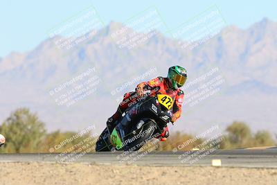 media/Jan-12-2025-CVMA (Sun) [[be1d2b16e3]]/Race 3-Amateur Supersport Middleweight/